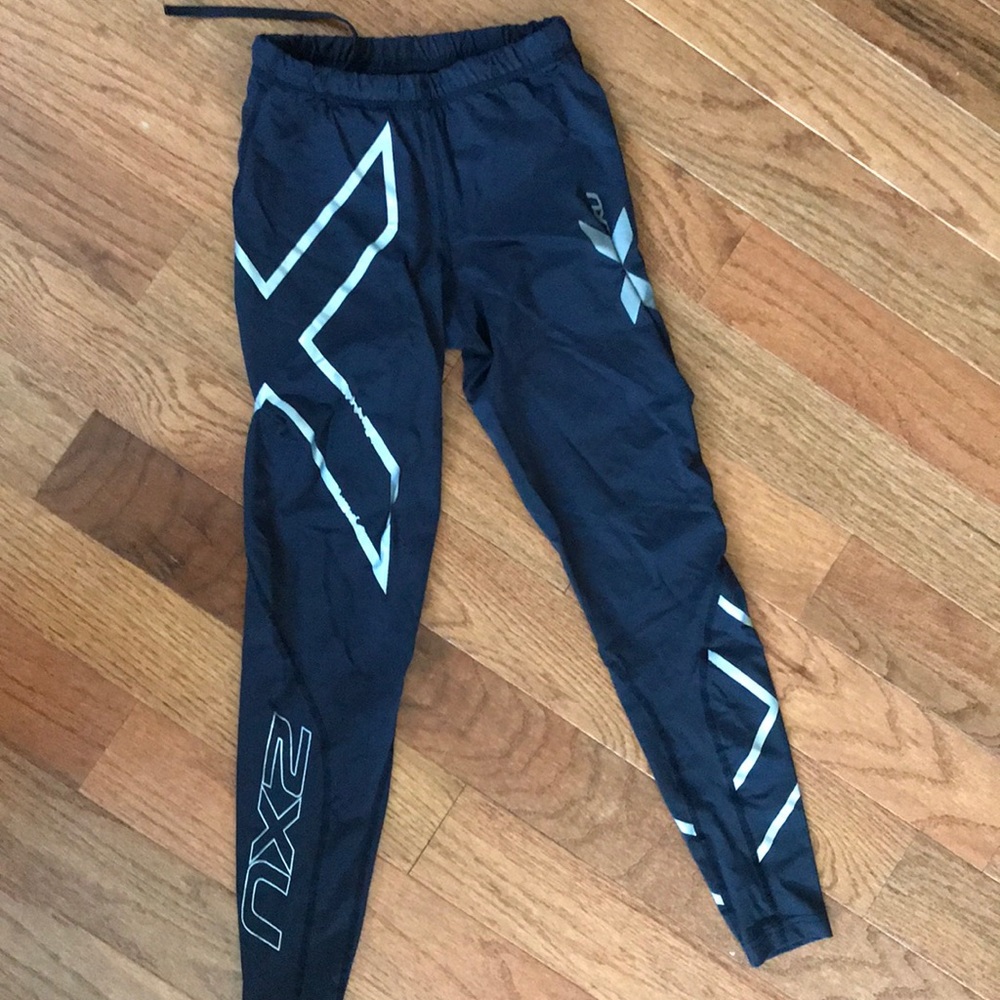 2XU compression tights
